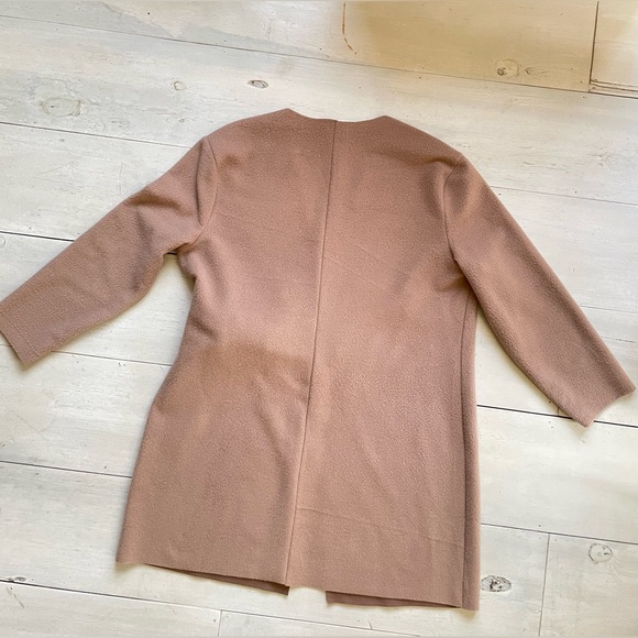 Fleece wrap with tie at side - Picture 3 of 8